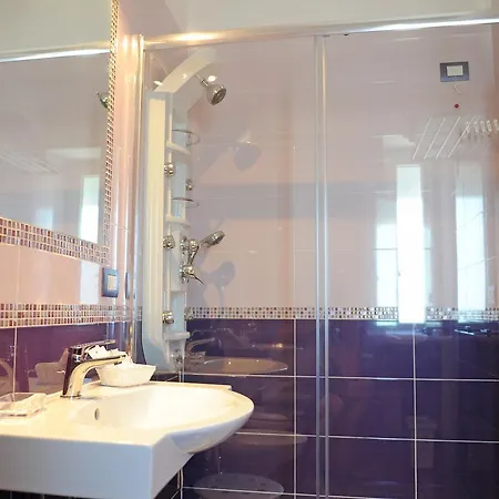 L'isola Del Postino 4*