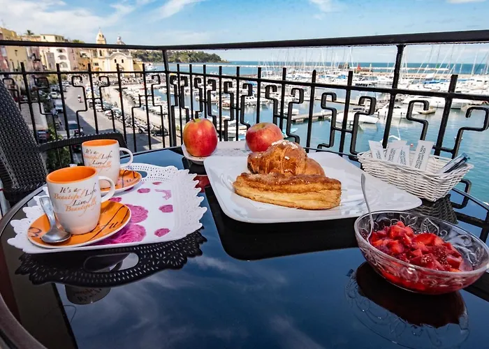 Bed & Breakfast L'isola Del Postino 4*