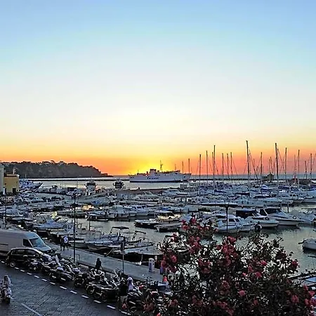 L'isola Del Postino بروسيدا