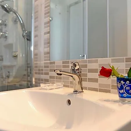 L'isola Del Postino Bed & Breakfast 4*