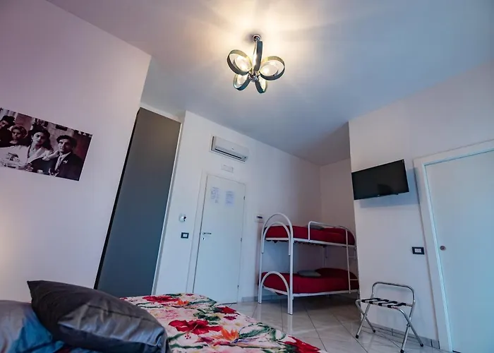 Nocleg ze śniadaniem L'isola Del Postino Procida